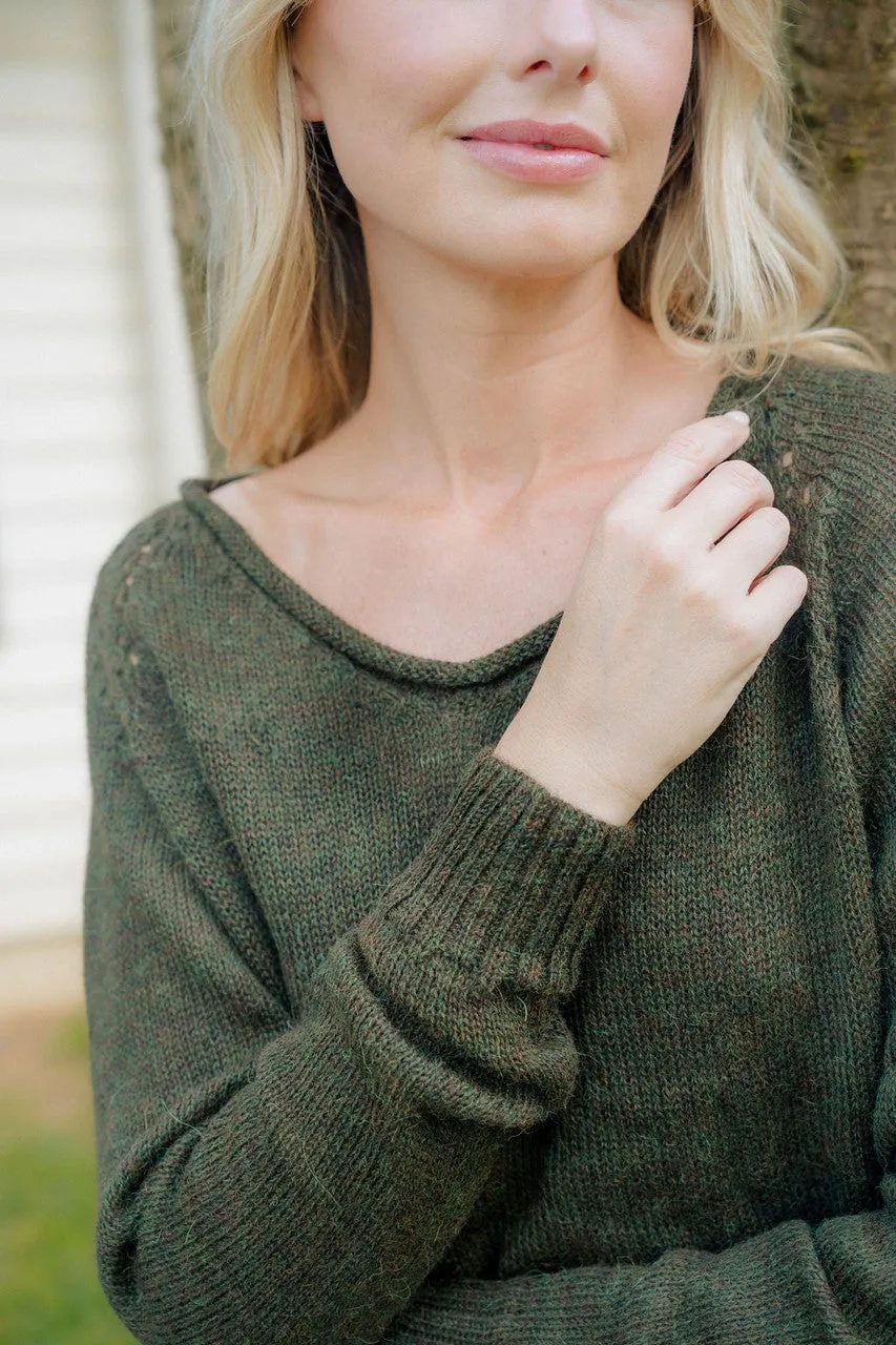 Georgia Pullover Sweater in Navy