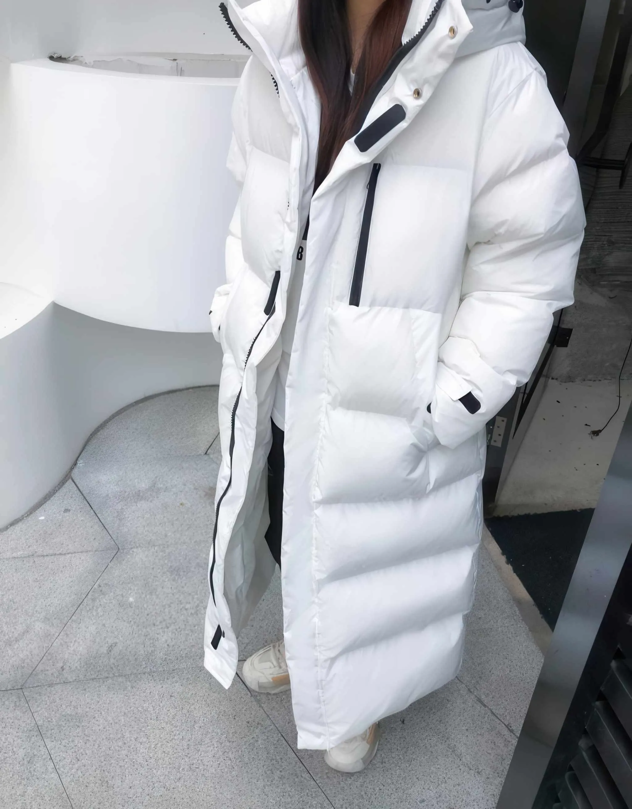 Glow Chic's Korean-style Mid-Length Over-the-Knee Down Cotton-Padded Coat