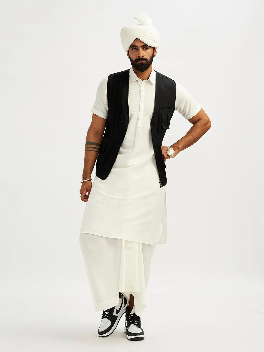 Jashvi Men's White Viscose Kurta, Lungi,Safa And Shacket Set