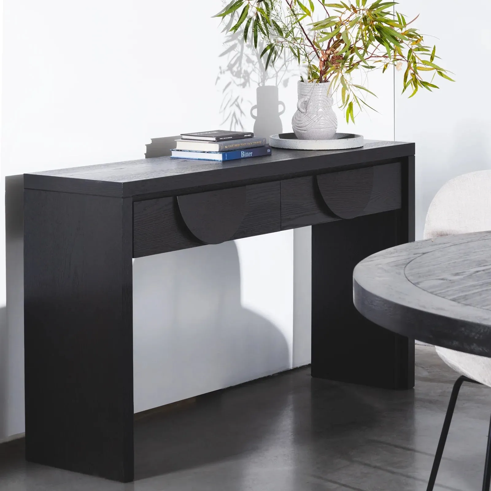 TANI CONSOLE | BLACK