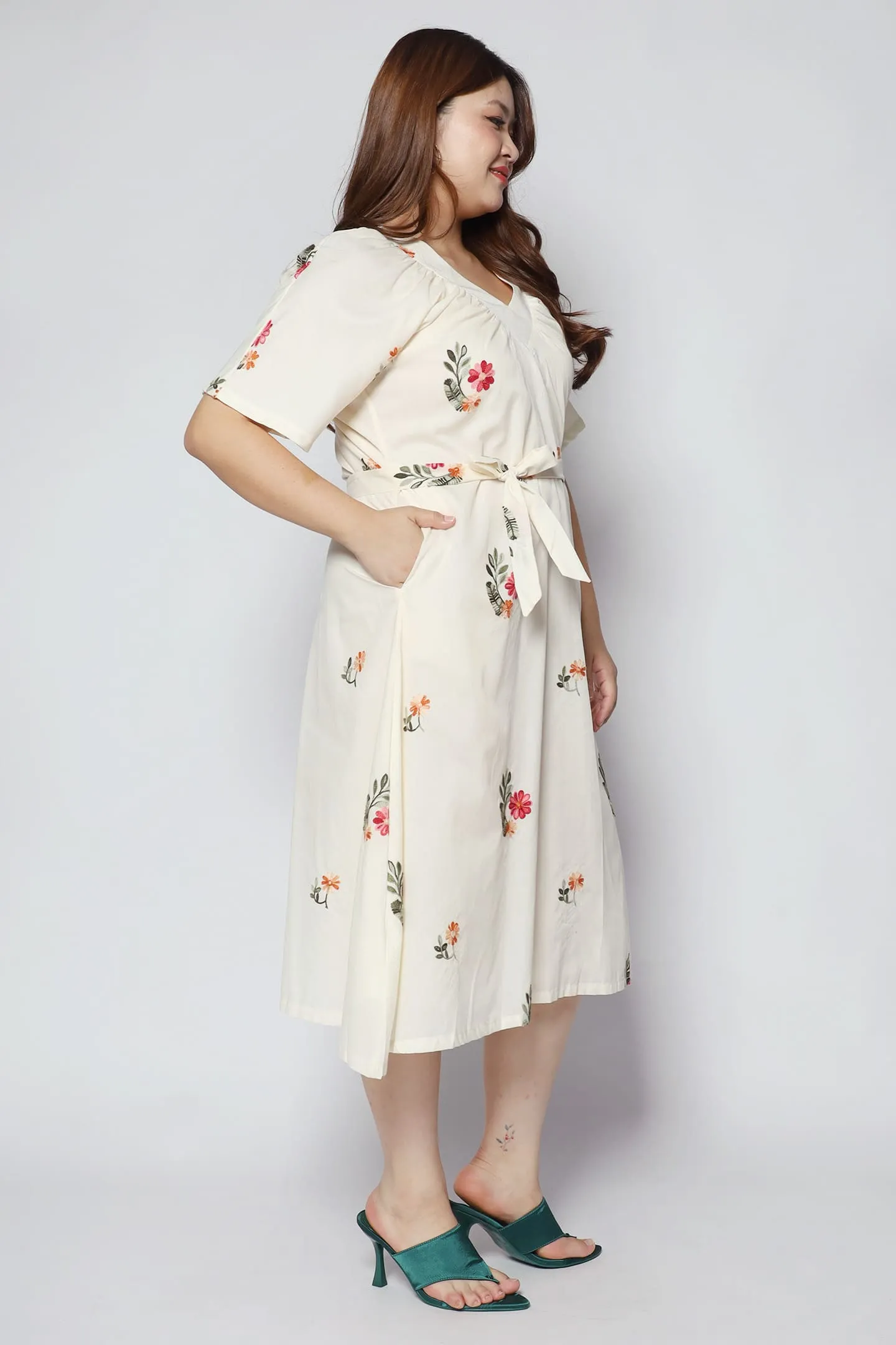 Whitney V Dress in Siena Embroidery